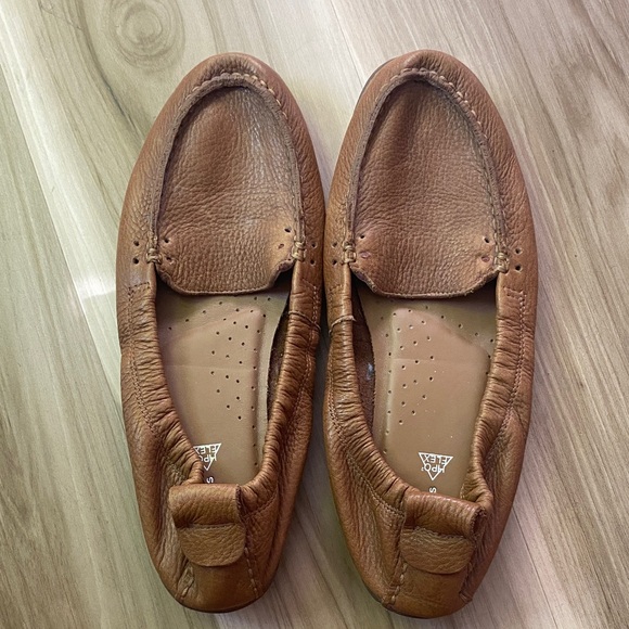 Hush Puppies Shoes - Hush Puppies Brown Leather Women’s Loafers